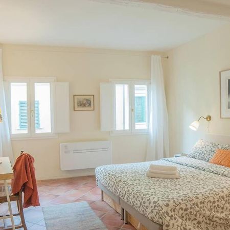 Cozy Macci Flat 4 People Near Santa Croce Square Apartman Firenze Kültér fotó
