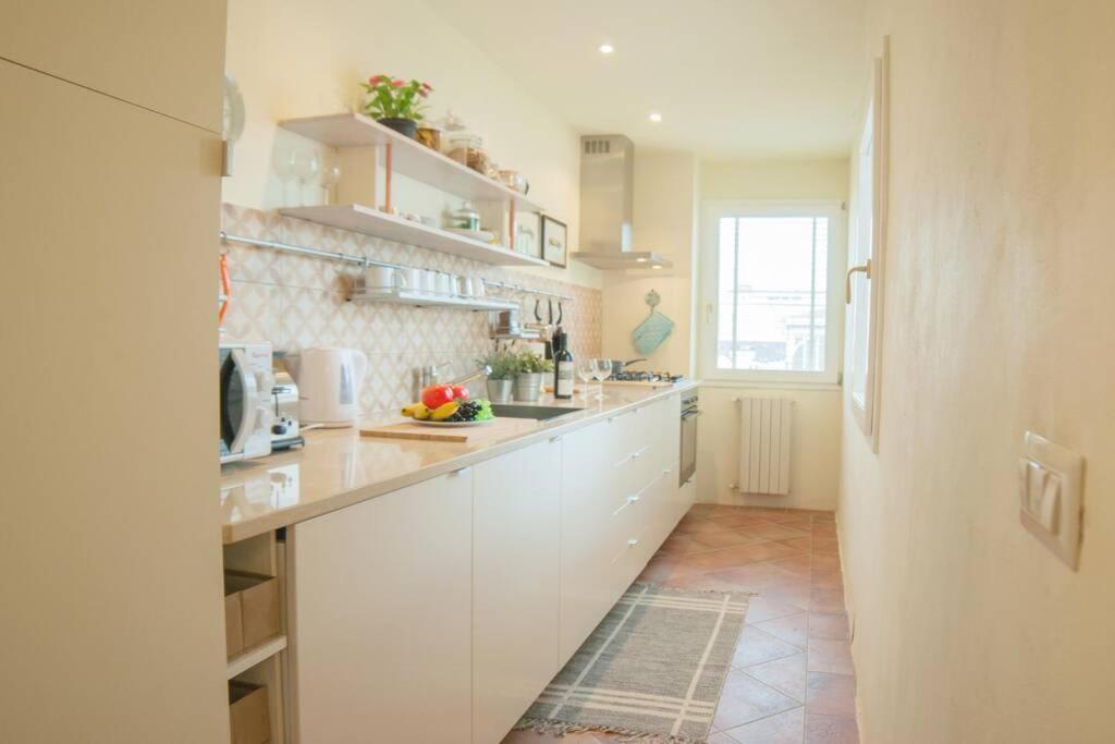Cozy Macci Flat 4 People Near Santa Croce Square Apartman Firenze Kültér fotó